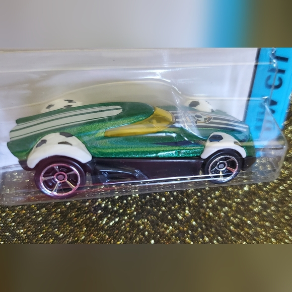 Hot Wheels‎ - Picture 3 of 9